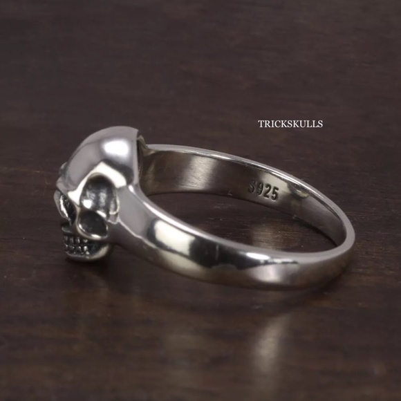 925 Sterling Silver Classic Skull Biker Gothic Punk Ring Sizes 7 8 9 10 11 12 - Picture 3 of 8